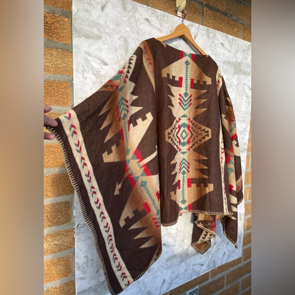 Ralph Lauren Sport Aztec Wool Poncho Boho Western Blanket Wrap Cape Made in USA - Picture 6 of 17